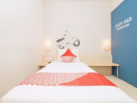 Cozy B&B Seminyak By OYO Rooms