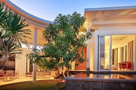 Delmango Villa Estate