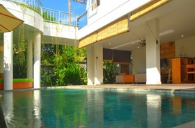 Del Mar Beach Villas