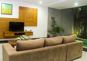 Delu Villas & Suites