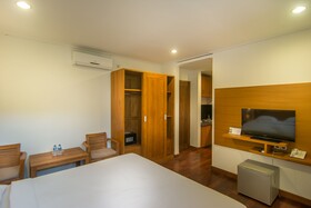 Delu Villas & Suites