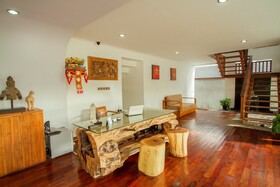 Delu Villas & Suites