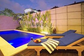 Delu Villas & Suites