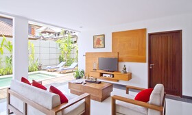 Delu Villas & Suites