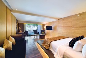 de Vins Sky Seminyak Hotel