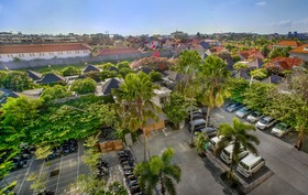 de Vins Sky Seminyak Hotel