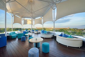 de Vins Sky Seminyak Hotel