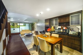 de Vins Sky Seminyak Hotel