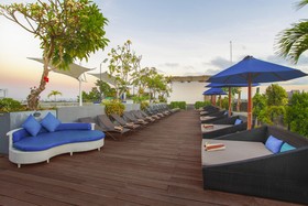 de Vins Sky Seminyak Hotel