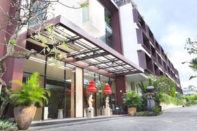 de Vins Sky Seminyak Hotel