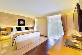 de Vins Sky Seminyak Hotel