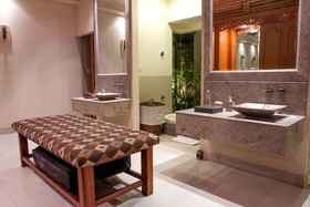 Disini Luxury Spa Villas