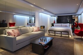 Double Six Luxury Hotel