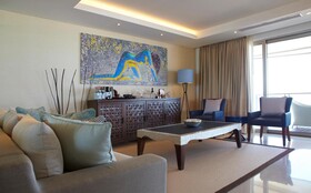 Double Six Luxury Hotel