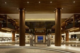 Double Six Luxury Hotel