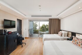 Double Six Luxury Hotel