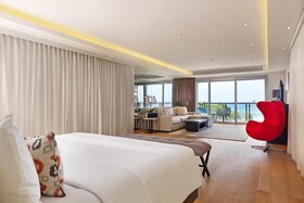 Double Six Luxury Hotel