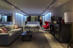Double Six Luxury Hotel