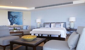 Double Six Luxury Hotel