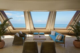 Double Six Luxury Hotel