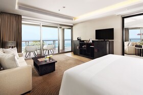 Double Six Luxury Hotel