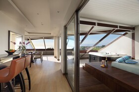 Double Six Luxury Hotel