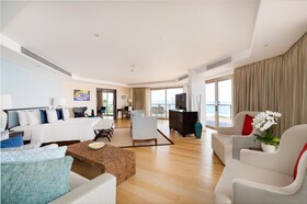 Double Six Luxury Hotel