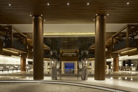 Double Six Luxury Hotel