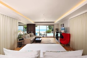Double Six Luxury Hotel