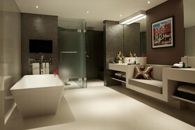 Double Six Luxury Hotel