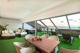 Double Six Luxury Hotel