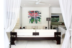 Esha Villa Drupad