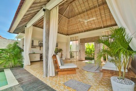 French - Victoria Villas