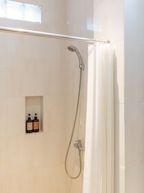 Gelatik Bed and Breakfast - Hostel