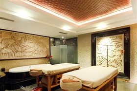 Grand Balisani Suites