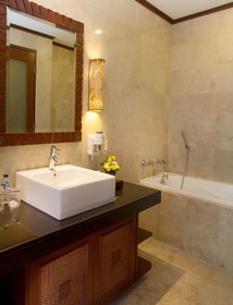 Grand Balisani Suites