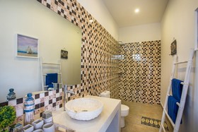 Holyfat Villa