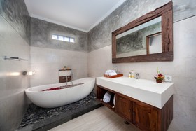 Kusuma Living & Villas