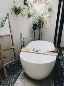Lloyd's Inn Bali