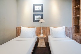Manda Villa