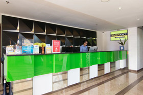 MaxOneHotels.com @ Seminyak - Bali by ZEN Rooms