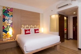 MaxOneHotels.com @ Seminyak - Bali by ZEN Rooms