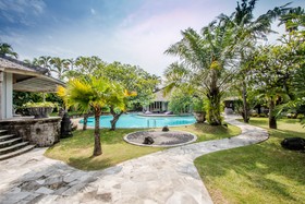 Maya Villa