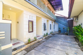 Merthan House by OYO Rooms
