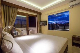 M Suite