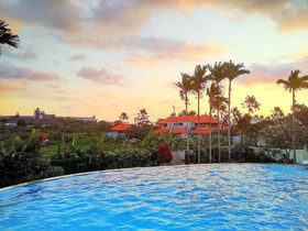 Nipuri Hotel