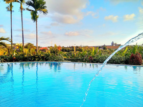 Nipuri Hotel