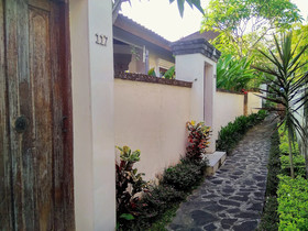 Nipuri Hotel