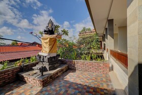 OYO Life 92852 Singgah Hotel Legian