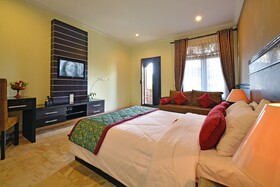 Puri Dewa Bharata Hotel & Villas